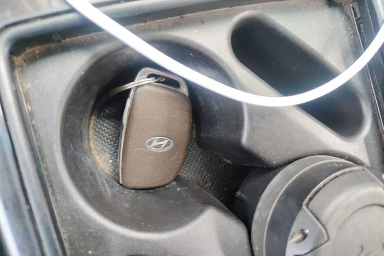 Used Hyundai Mistra 2016 1.8L Automatic Smart GLS Vehicle Key