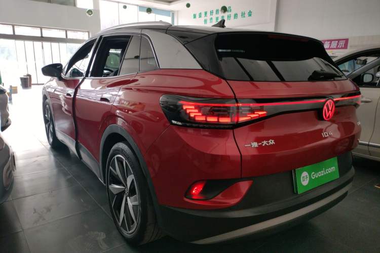 Used Volkswagen ID.4 CROZZ 2021 Long-Range PRO Two-Wheel Drive Version
