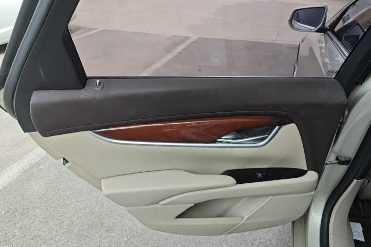 Used Cadillac XTS 2017 28T Elite Model
