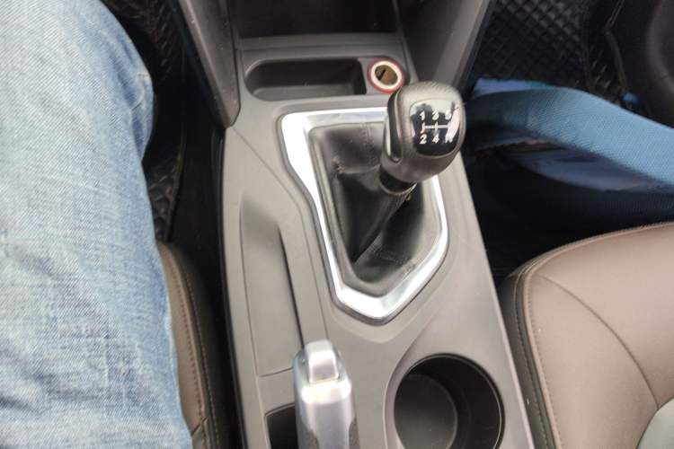 Used GAC Trumpchi GS4 2015 200T Manual Elite Edition
