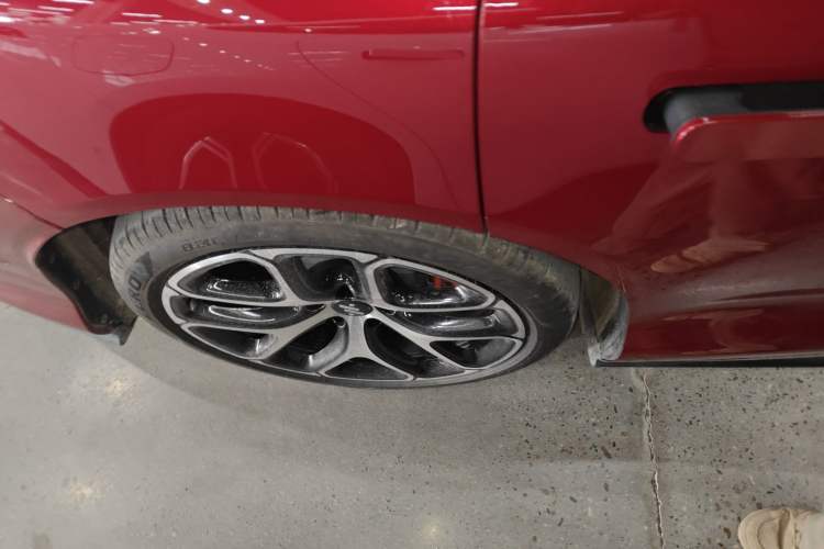 Used IM L6 2025 Max Exterior 5