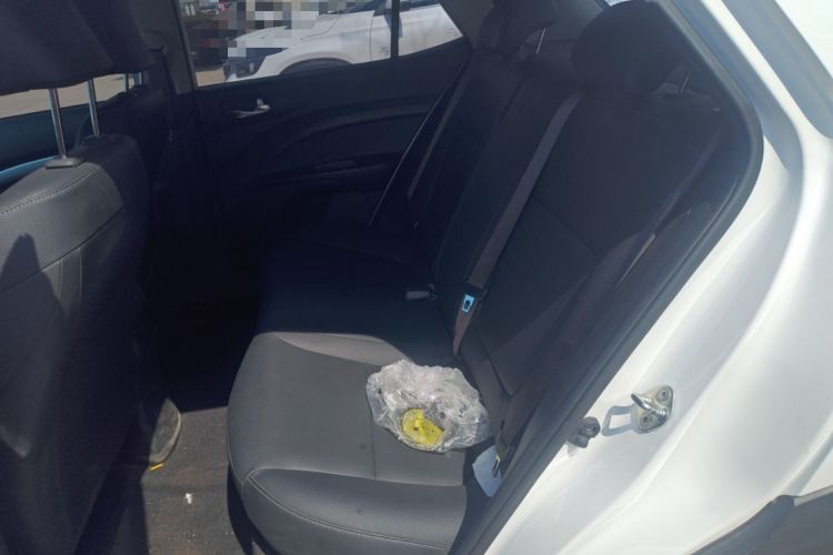 Used Kia kx1 Stonic 2021 1.4L CVT Fun Edition Interior 4