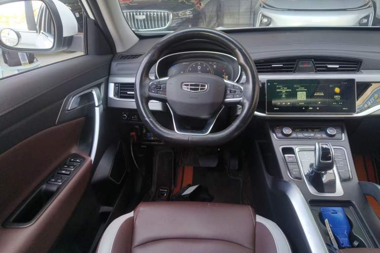 Used Geely Auto Emgrand X7 Sport 2022 1.8TD DCT Zhiya Trim