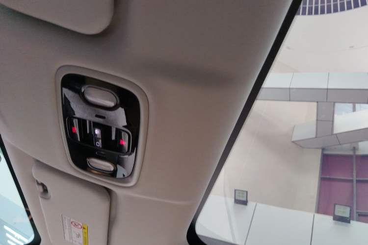 Used Leapmotor C11 2024 All-Electric 580 Luxury Edition Headliner