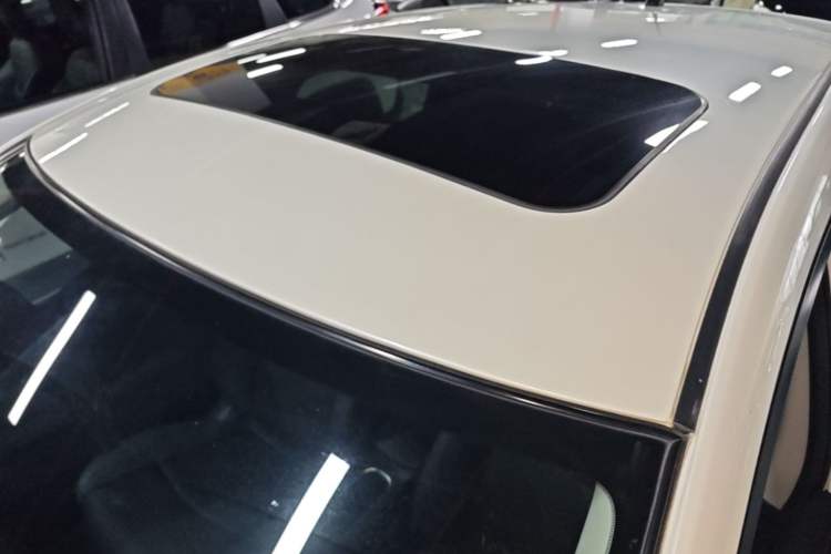 Used Nissan Tiida 2016 1.6L CVT Smart Drive Edition Roof