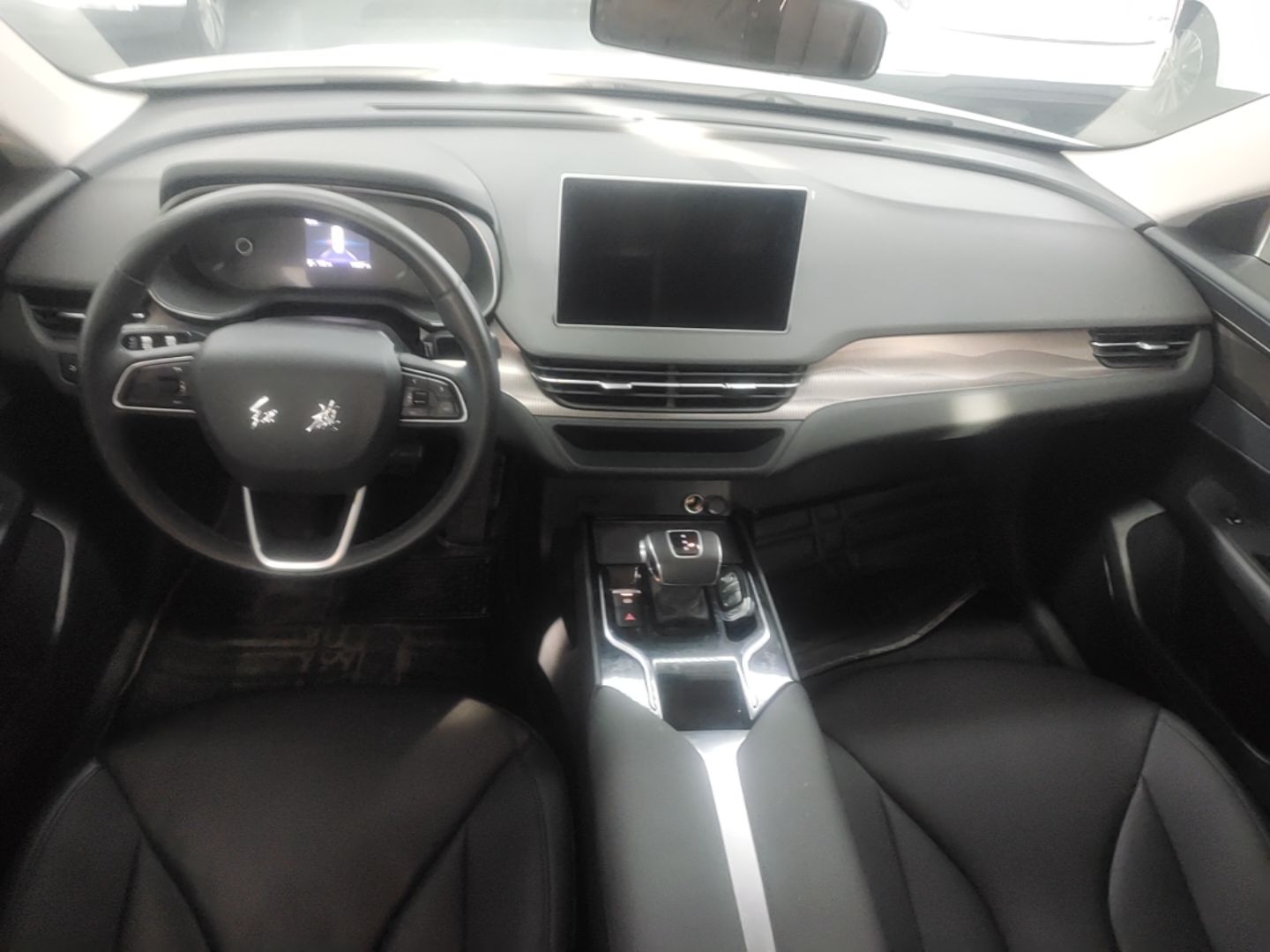 Hongqi E-QM5 2024 450km Range Commuter Version — снимка 12
