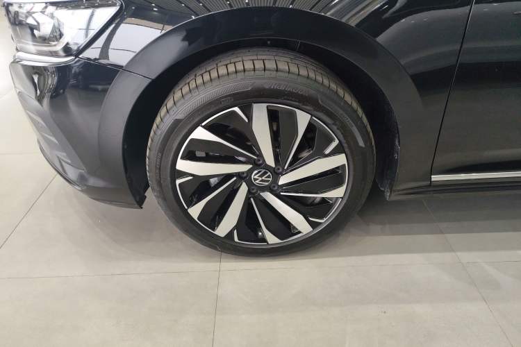 Used Volkswagen Passat 2026 Model, Outstanding 380TSI Longteng Edition