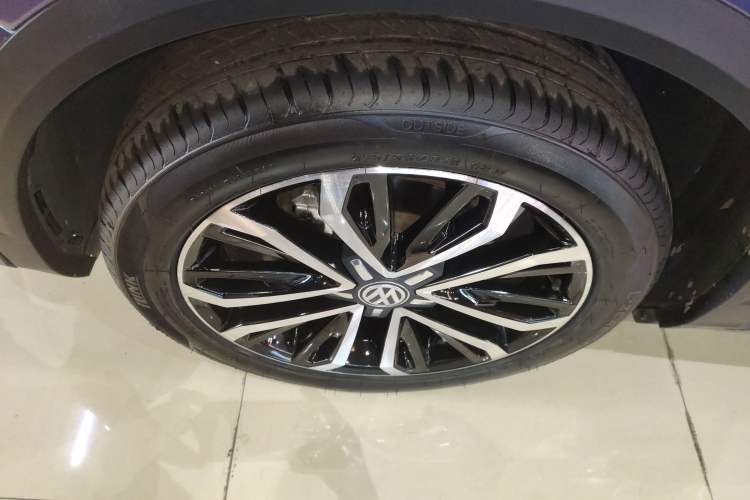 Used Volkswagen T-ROC 2020 280TSI DSG Two-Wheel Drive Comfort Version