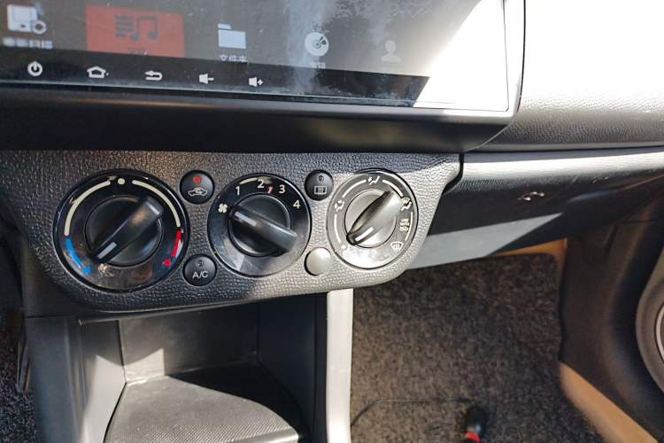 Used Suzuki Swift 2014 1.3L Manual Standard Edition