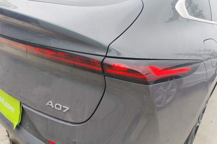 Used CHANGAN NEVO A07 2024 All-Electric "True Fragrance" Edition 710 Flagship Model Exterior 3