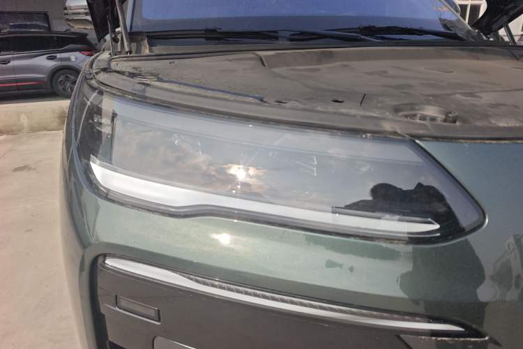 Used Denza N9 2025 Flagship Model
