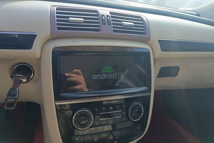 Used Mercedes-Benz R-Class 2014 R 320 4MATIC Luxury Model