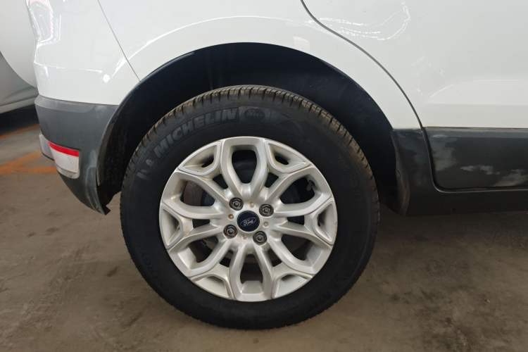 Used Ford EcoSport 2013 1.0L GTDi Manual Luxury Model Right Rear Wheel Hub