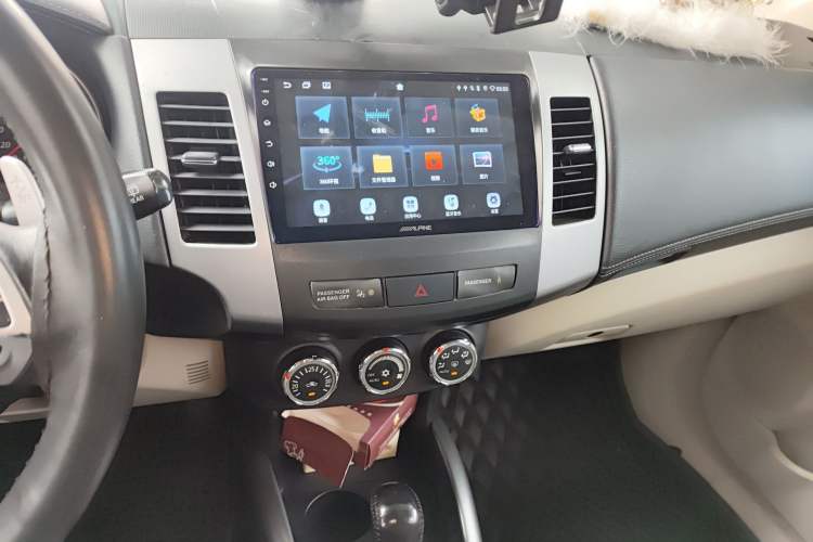 Used Mitsubishi Outlander 2010 Kijang 2.0 Sport Edition