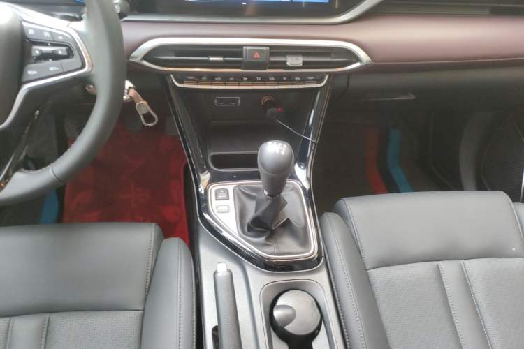 Used GAC Trumpchi GS4 2020 270T Manual Luxury Edition Gear Lever