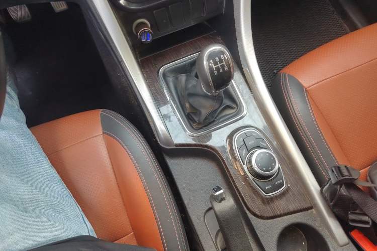 Used HYOSOW S3 2016 S3L 1.5L Manual Prestige Edition
