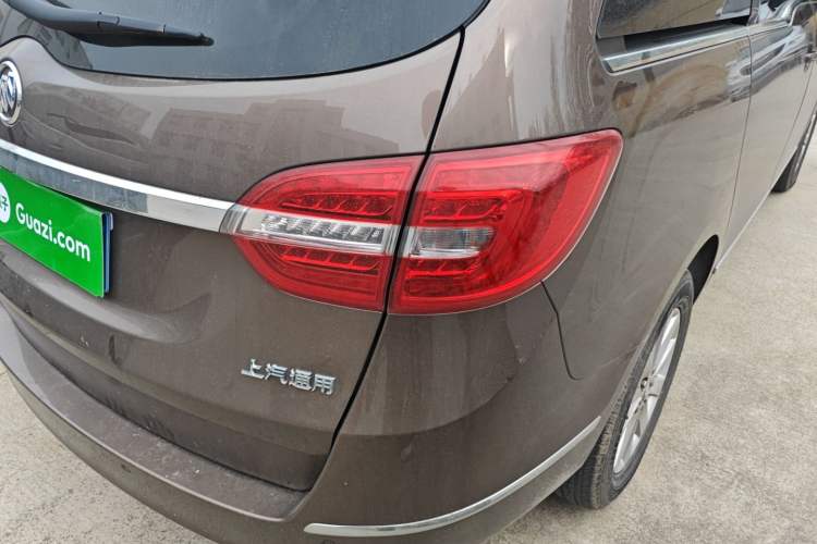 Used Buick GL8 2018 28T Luxury Model China VI Standard Exterior 3