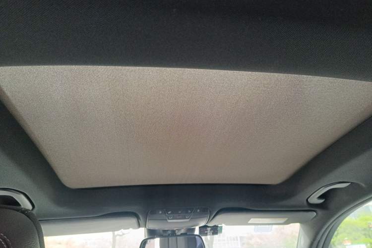 Used Mercedes-Benz GLC 2016 GLC 260 4MATIC Luxury Model Headliner