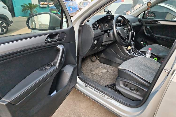 Used Volkswagen Tiguan L 2018 Facelift 330TSI Automatic Two-Wheel Drive Luxury Edition
