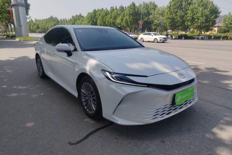 Used Toyota Camry 2024 Dual-Motor 2.0 HE Elite Edition
