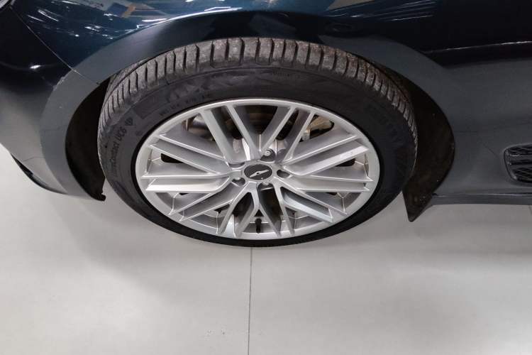 Used Genesis G70 2021 2.0T Rear-Drive Luxury Edition