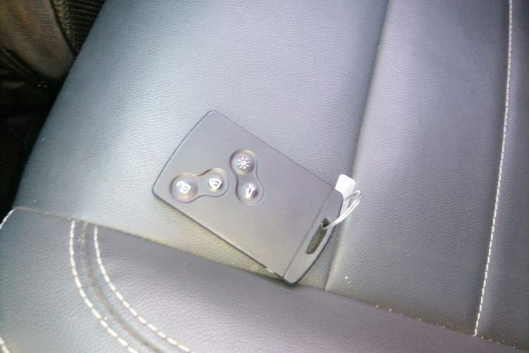 Used Renault Koleos 2014 Revised Version 2.0L Two-Wheel Drive Fashion Edition
