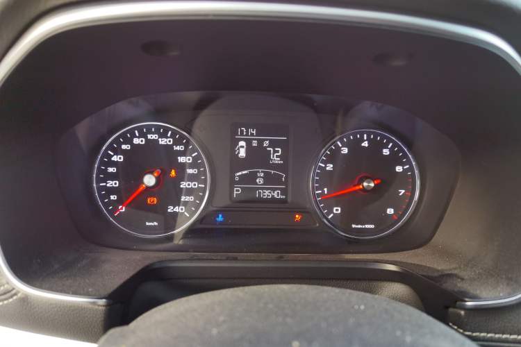 Used Roewe RX5 2019 20T Two-Wheel Drive Automatic 4G Connected Platinum Edition
