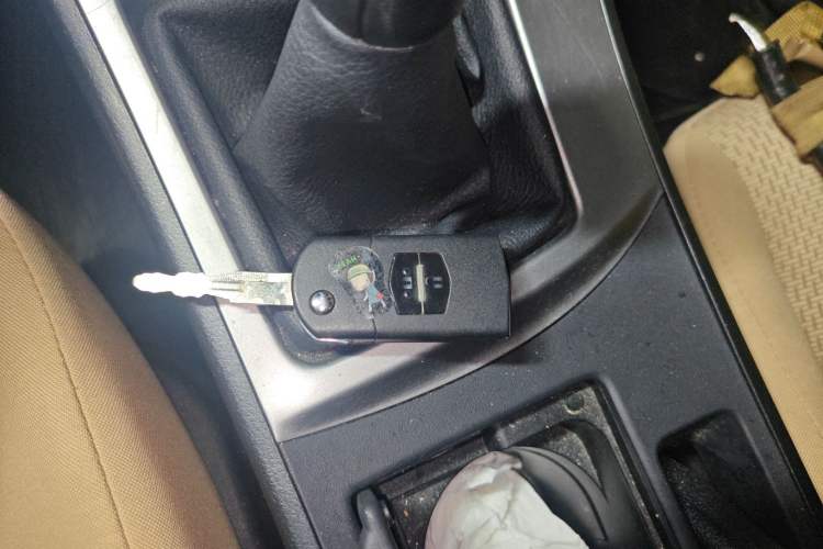 Used Mazda 3 2010 Hatchback 1.6 Manual Comfort Model Vehicle Key