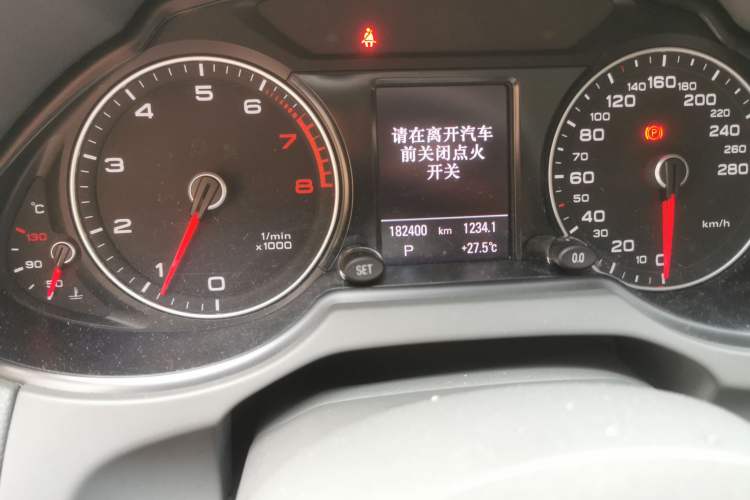 Used Audi Q5 2015 40 TFSI Comfort Model