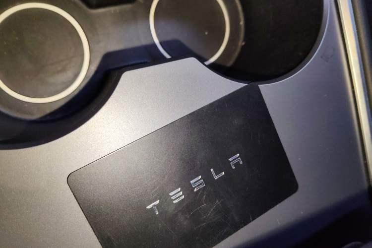 Used Tesla Model Y 2021 Long-Range All-Wheel-Drive Version