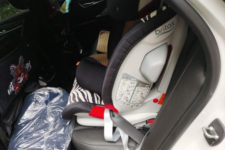 Used Cadillac XTS 2018 28T Elite Edition Left Rear Seat