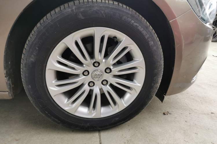 Used Buick LaCrosse 2016 20T Leading Model