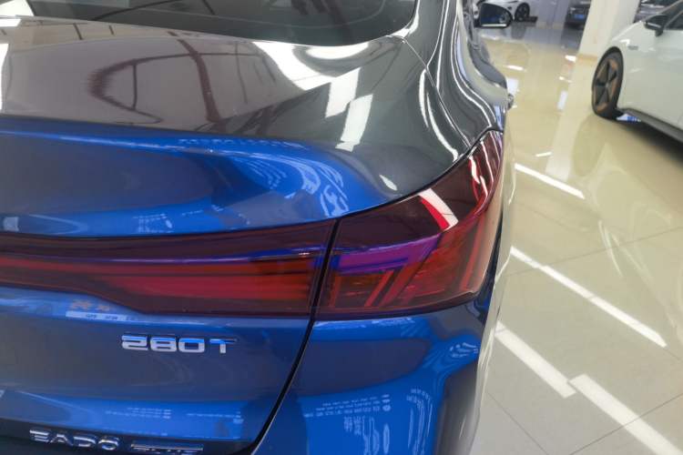 Used CHANGAN Eado 2023 Changan Edition PLUS Blue Whale NE 1.4T GDI DCT Prestige Version
