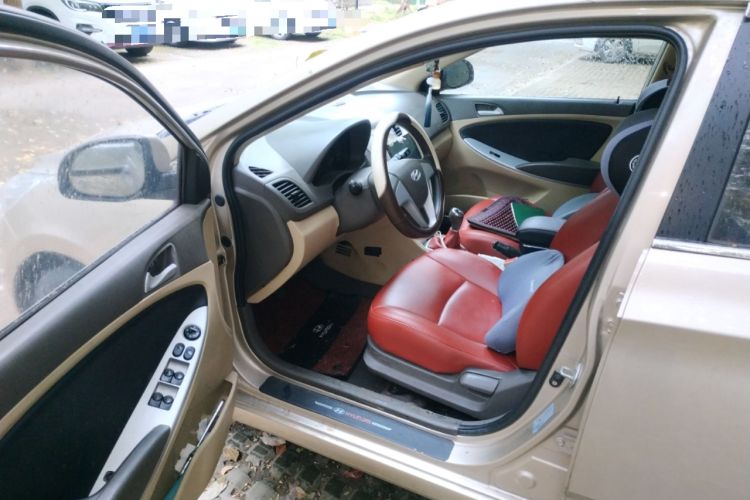 Used Hyundai Verna (older generation) 2010 Sedan 1.4L Manual Comfort GS
