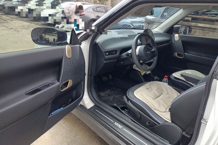 Used MINI Electric MINI COOPER 2024 456km COOPER E Classic Edition
