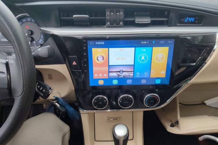 Used Toyota Corolla 2014 1.6L CVT GL-i Audio And AC Panel