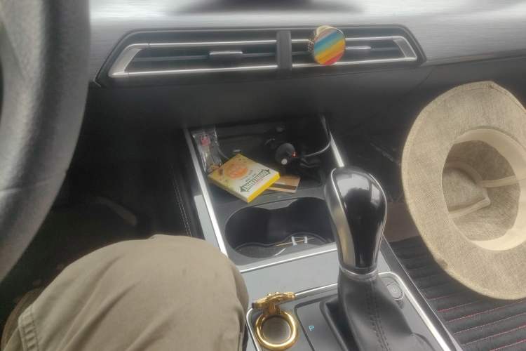 Used BYD Qin 2019 1.5L Automatic Luxury Model Gear Lever