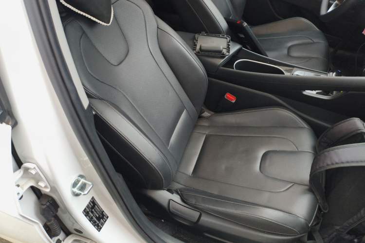 Used Hyundai Elantra 2022 1.5L CVT LUX Prestige Edition
