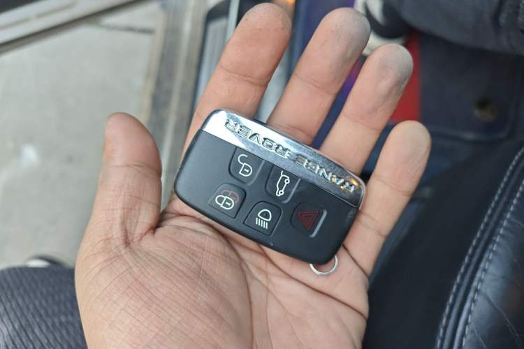 Used Land Rover Range Sport 2013 5.0 NA V8 HSE