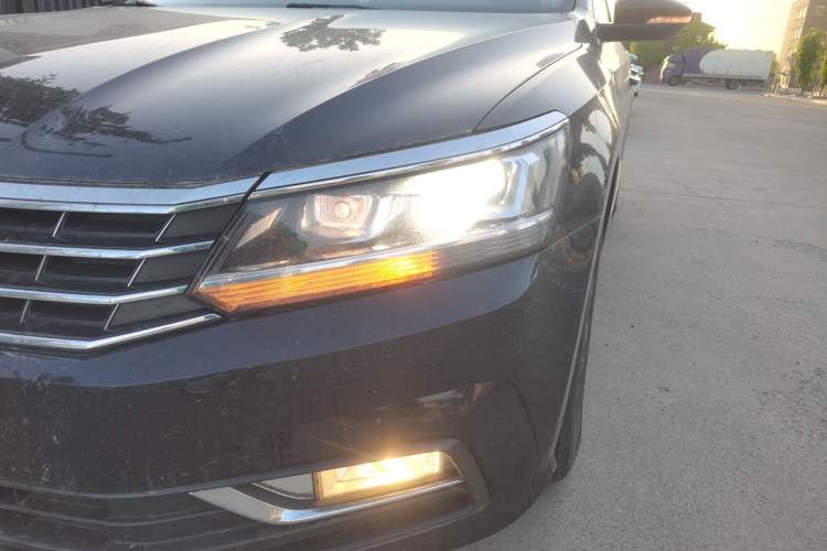 Used Volkswagen Passat 2016 330TSI DSG Luxury Edition