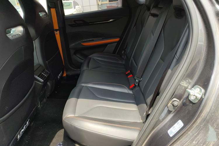 Used CHANGAN UNI-V 2023 1.5T Prestige Model
