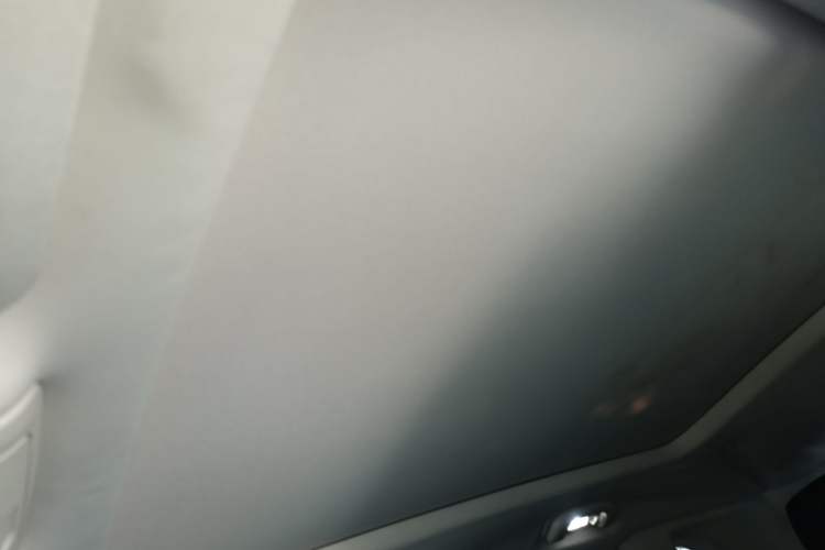 Used Cadillac XT5 2017 Anniversary Edition 25T Luxury Model
