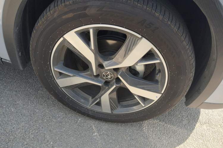 Used Venucia V DD-i 2025 Orca 150km Joyful Journey Edition
