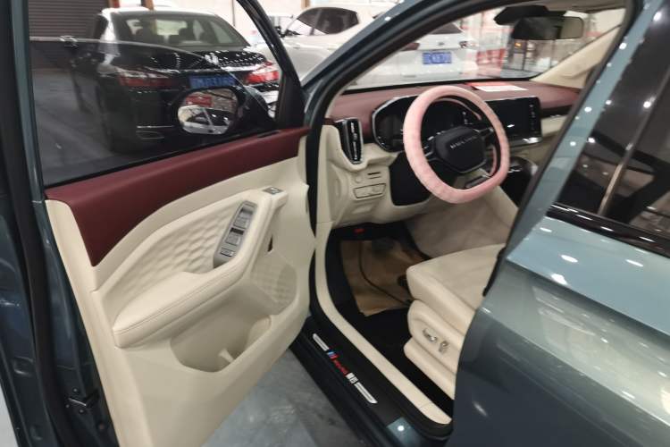 Used Wuling Xingyun 2023 2.0L DHT Flagship Edition
