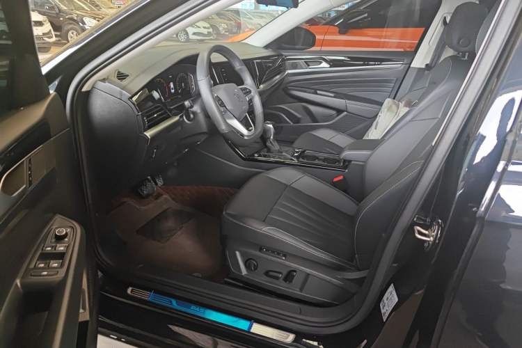 Used Volkswagen Passat 2025 Premium Version 380TSI Dragon Edition