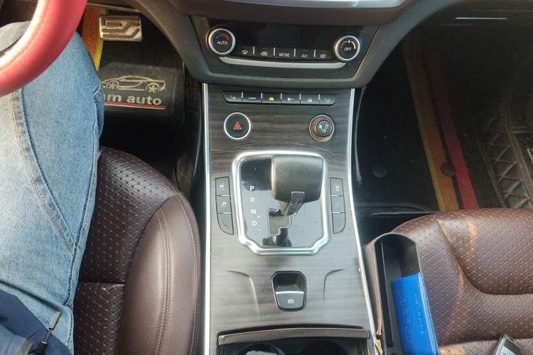 Used Land X7 2015 2.0T Panoramic Flagship Edition Gear Lever