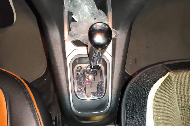 Used Peugeot 301 2014 1.6L Automatic Luxury Edition