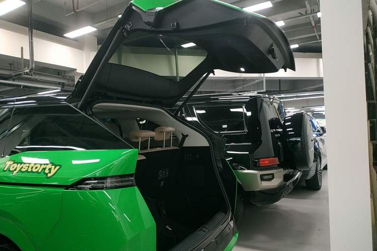 Used XPeng X9 2024 610 Long-Range Pro