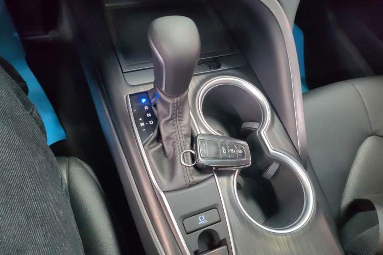 Used Toyota Camry 2021 2.0G Luxury Edition