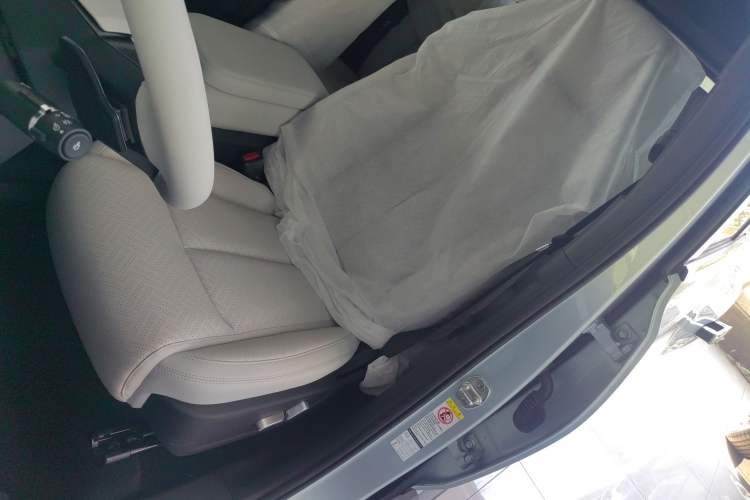 Used Formula Leopard Titanium 3 2025 501 km Range Rear-Wheel Drive Intelligent Driving Max Edition